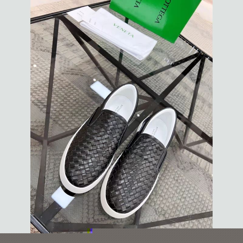 bo*te*ga Ve*ne*ta casual shoes